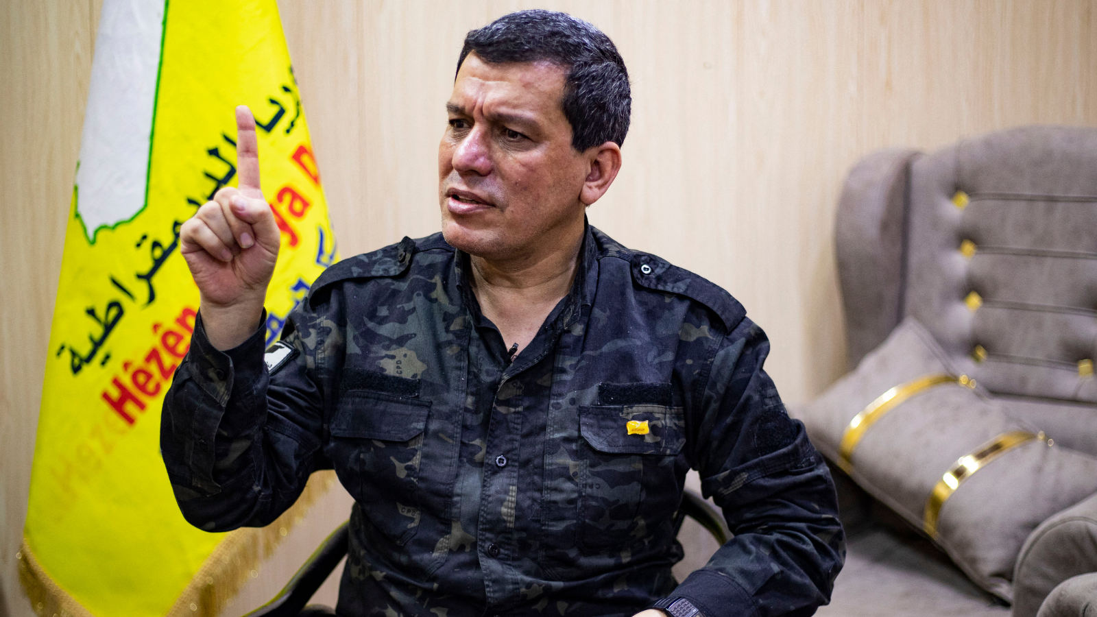 ترقب وحذر.. حل "العمال الكردستاني" يفرض واقعا جديدا في سوريا