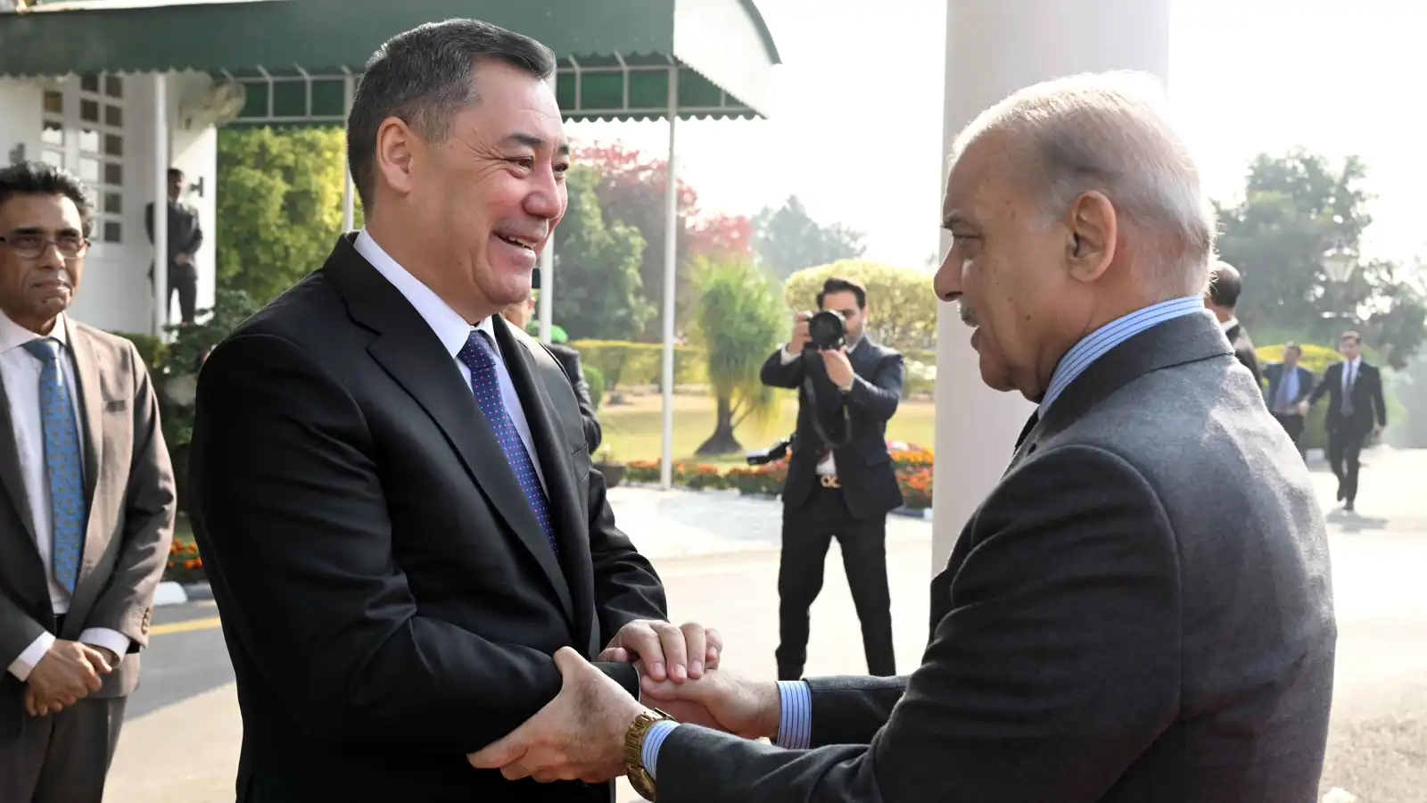 من الشك إلى الشراكة.. لماذا تعمق دول آسيا الوسطى علاقاتها مع باكستان؟