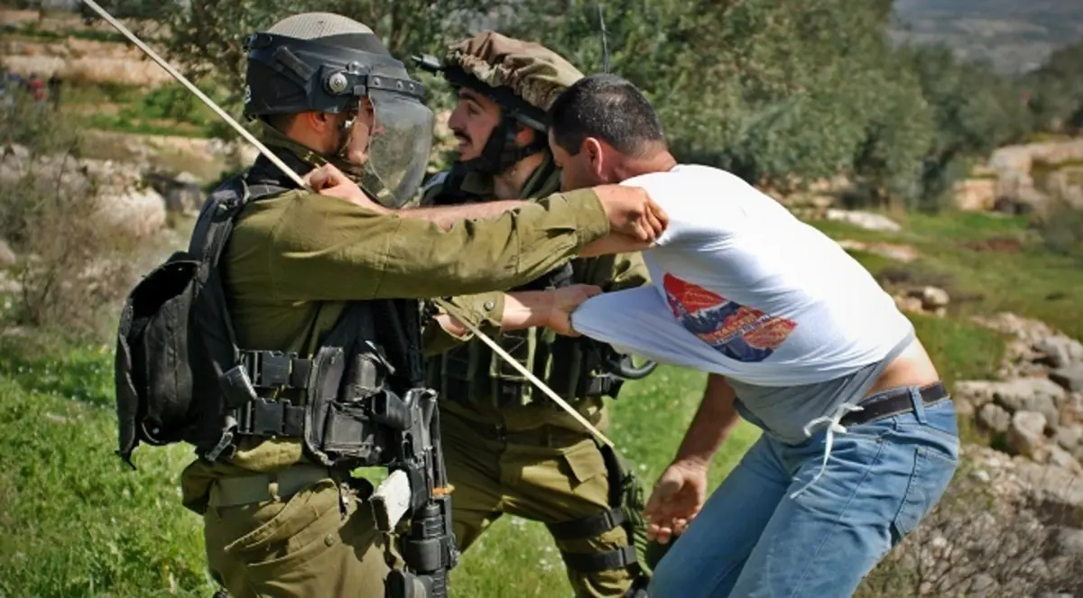 الجيش الإسرائيلي يقمع مسيرات ضد الاستيطان بالضفة الغربية