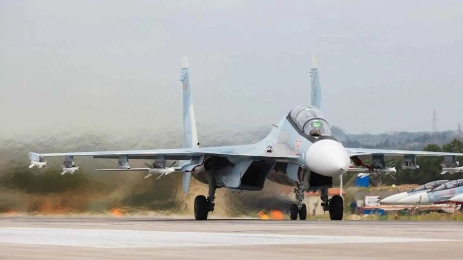 استعراض جوي وتحذيرات.. كيف تدخلت روسيا في أحداث الساحل السوري؟