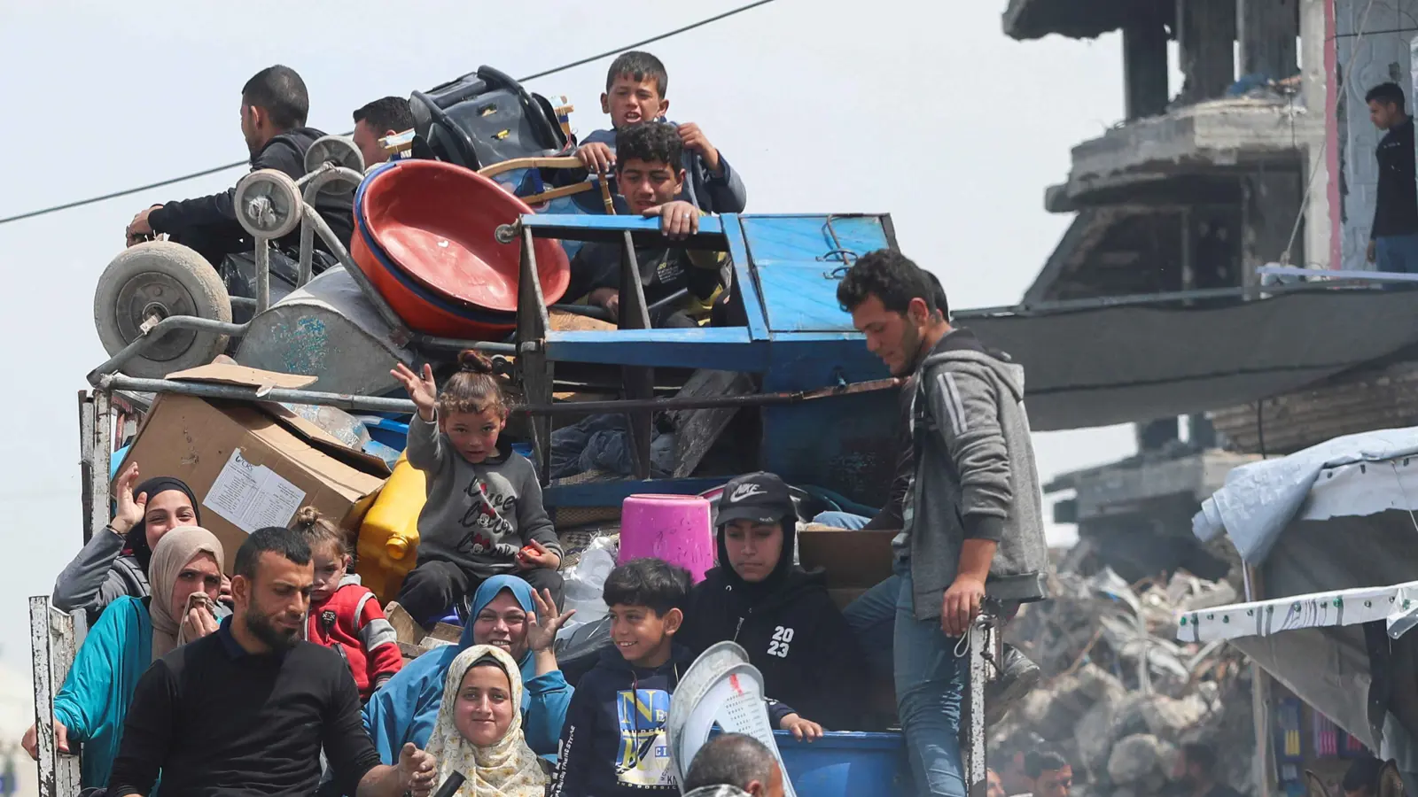 الجيش الإسرائيلي يأمر بإخلاء فوري لكامل مدينة رفح