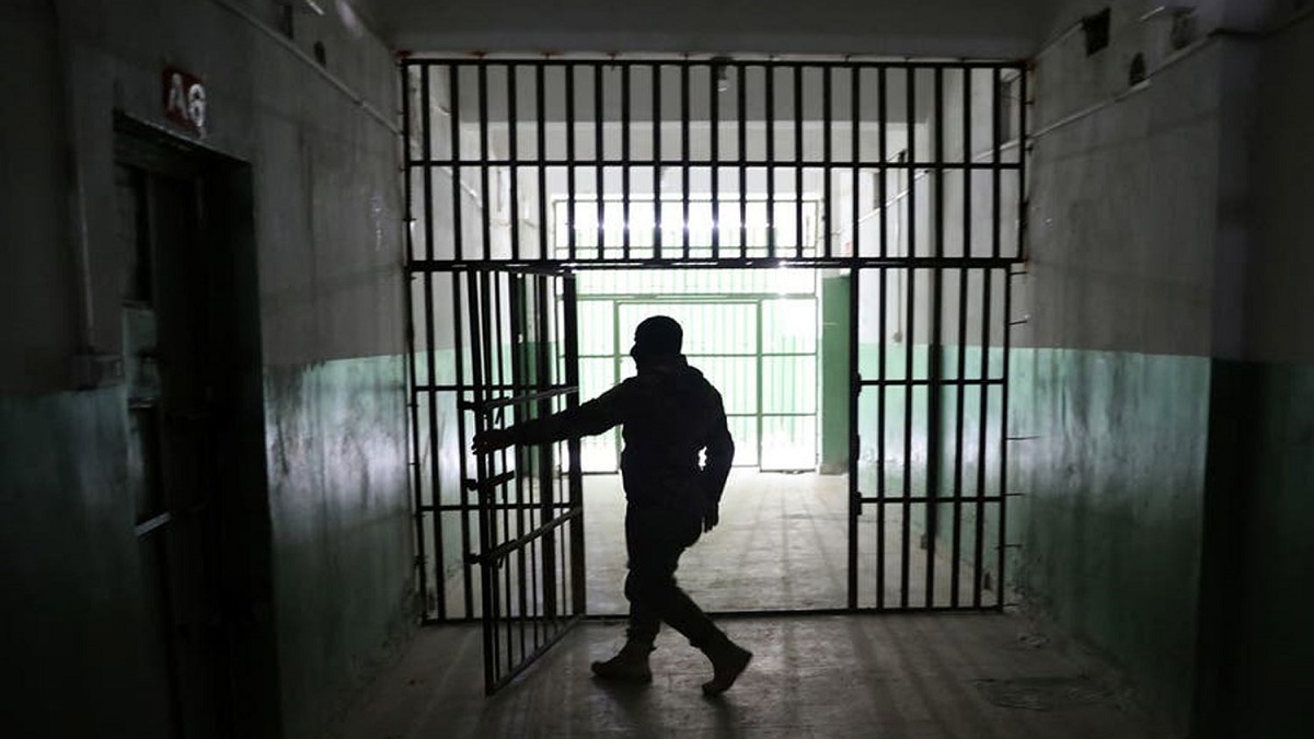 الكويت.. سجن ثلاثة موظفين بوزارة الصحة 10 أعوام بتهمة الاستيلاء على المال العام