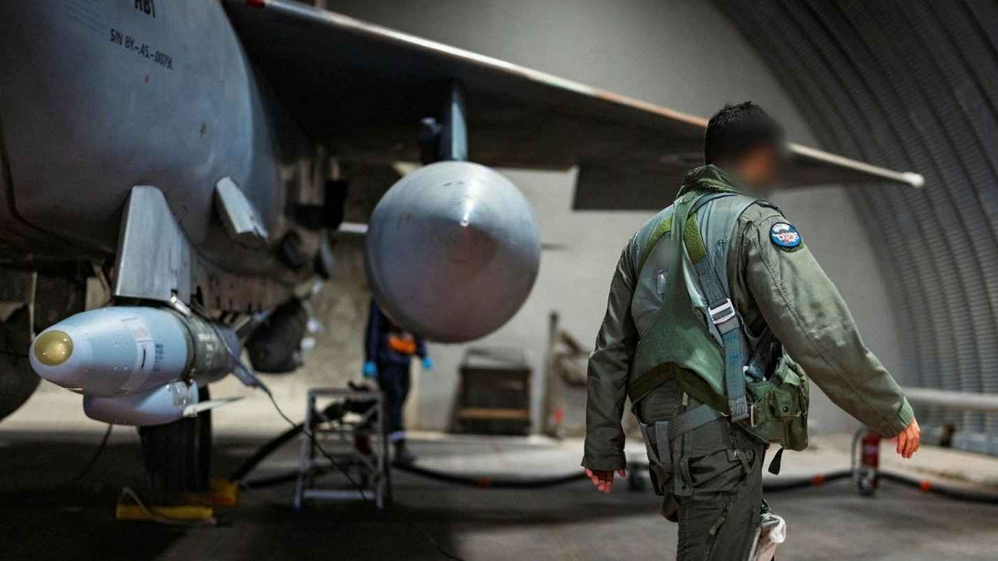 طيار إسرائيلي هاجم إيران: توقعنا مقاومة أقوى