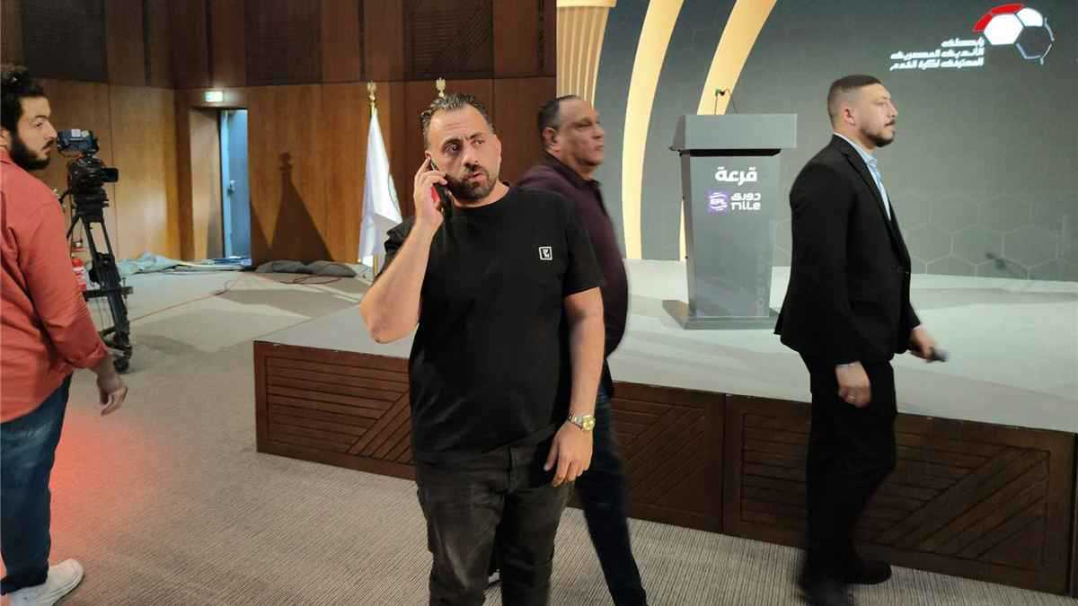 ممدوح عباس يفاجئ جون إدوارد قبل مواجهة الأهلي المصري