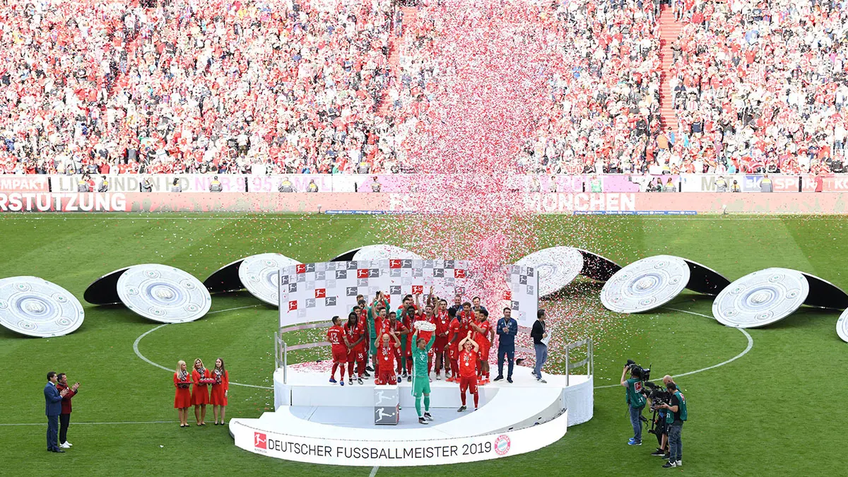 بايرن ميونخ ينال لقبه الـ29.. وبيزارو يجدد تعاقده مع بريمن.. ضمن أبرز 5 نقاط بالجولة الأخيرة للدوري الألماني