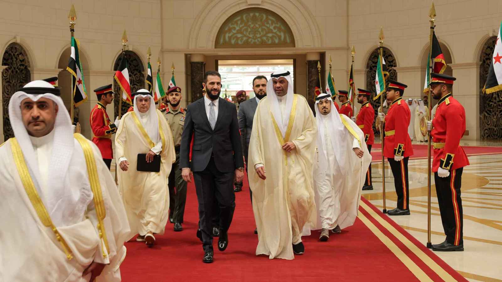 الرئيس السوري أحمد الشرع يصل إلى الكويت