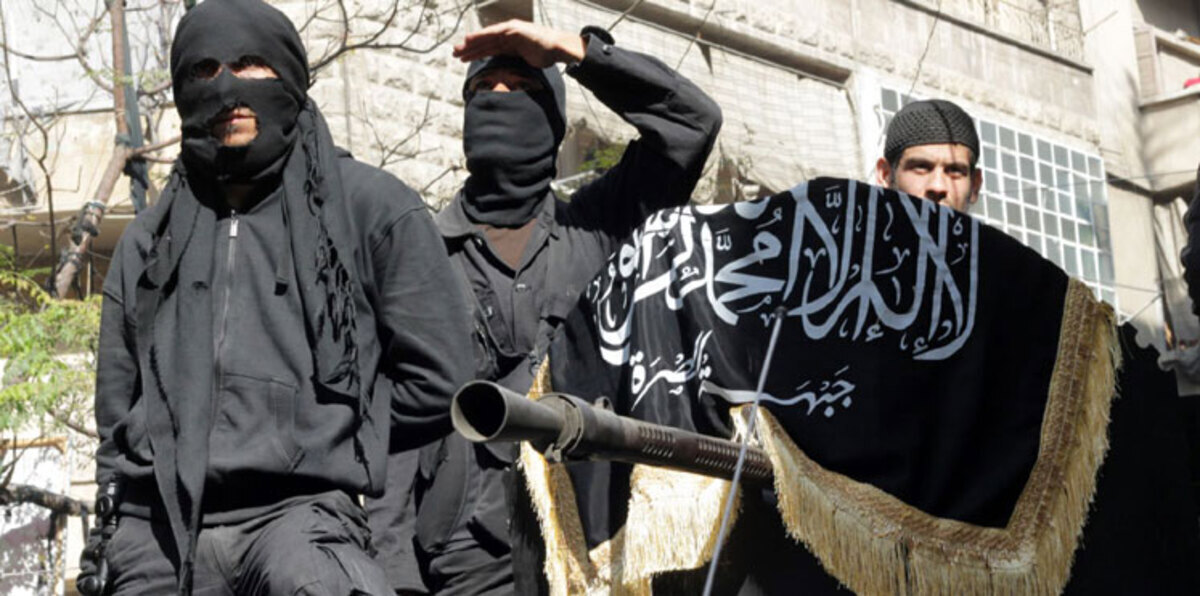 جبهة النصرة تأسر 3 من مقاتلي حزب الله في ريف حلب (صور)