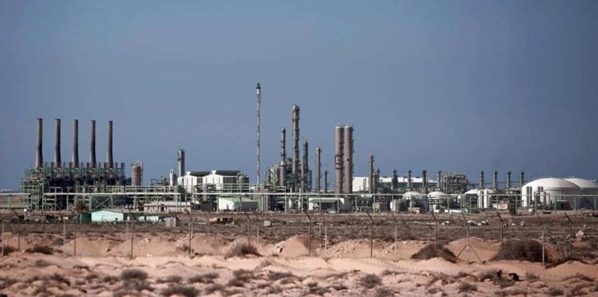 ليبيا.. أول ناقلة نفط تغادر راس لانوف منذ 2014