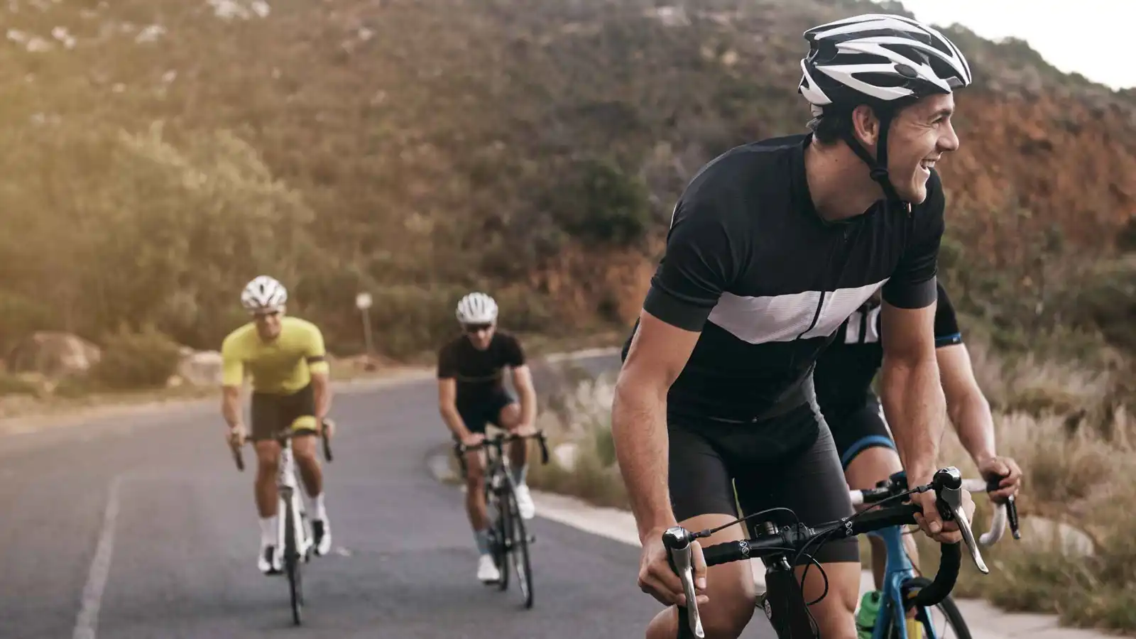 دراسة تكشف علاقة بين ركوب الدراجات وضعف خصوبة الرجال