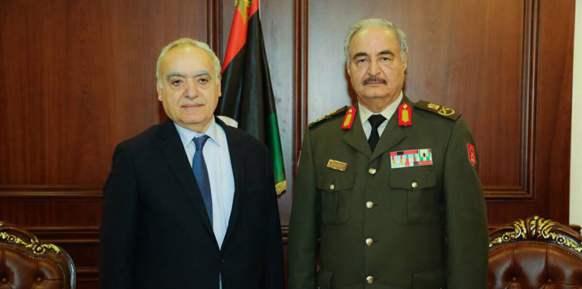 غسان سلامة يبحث مع حفتر العملية السياسية في ليبيا