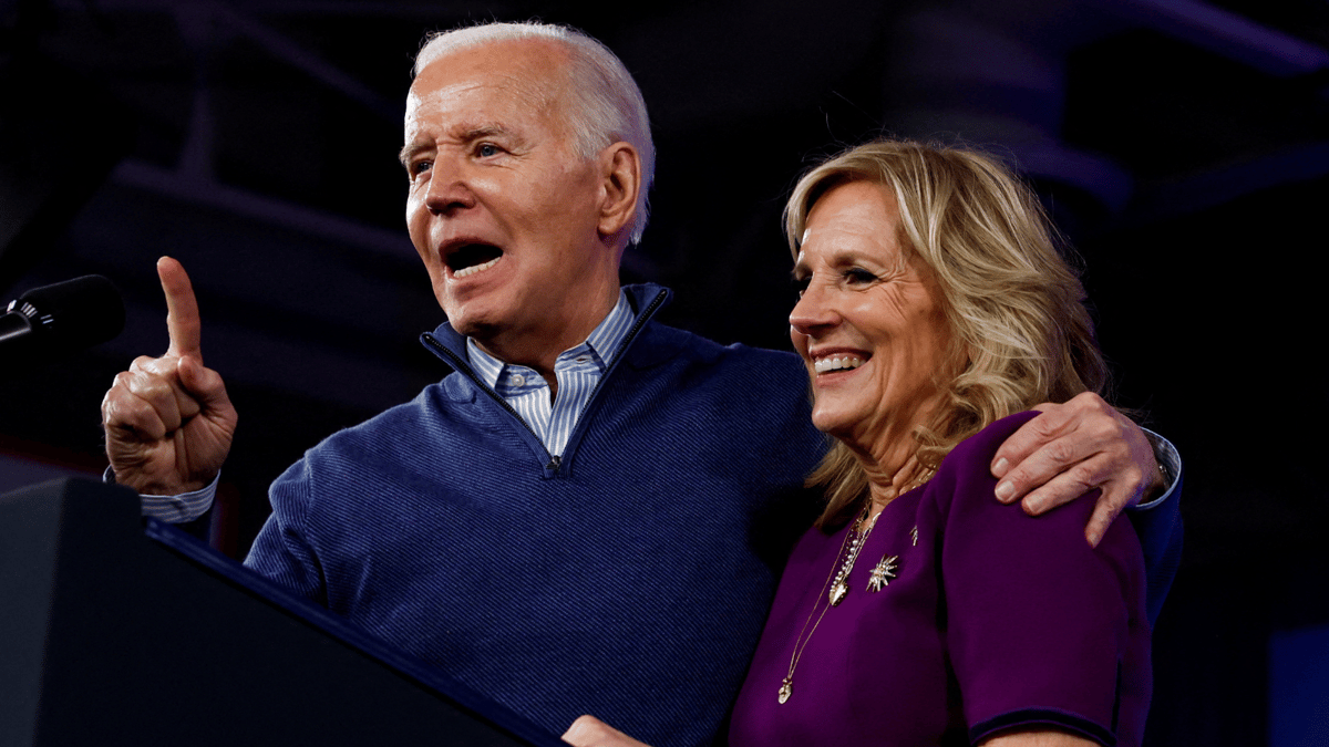 كم بلغ دخل الرئيس الأمريكي جو بايدن وزوجته في 2023 ؟