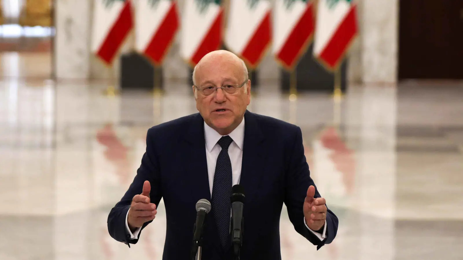 الحكومة اللبنانية تبدأ اجتماعا لبحث اتفاق وقف إطلاق النار