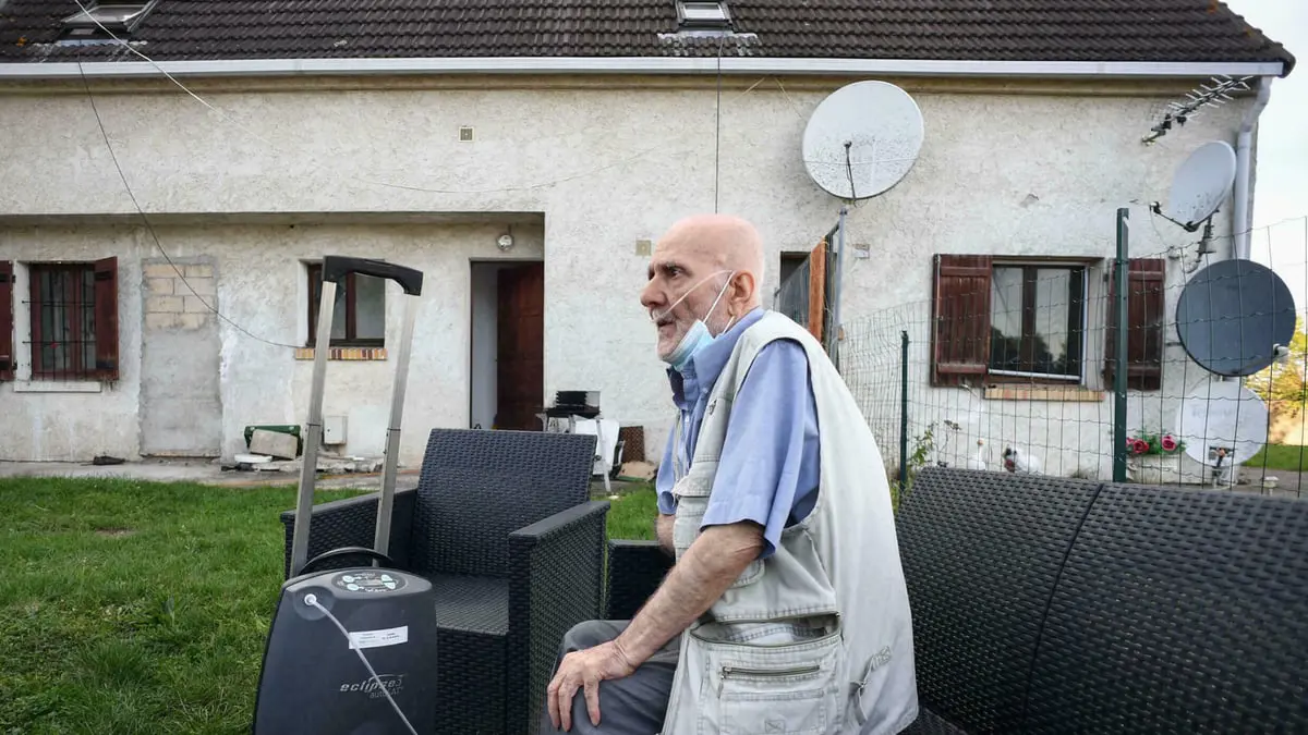 بعد انقطاع أموال رفعت الأسد.. سوريون في فرنسا بلا ماء ولا كهرباء