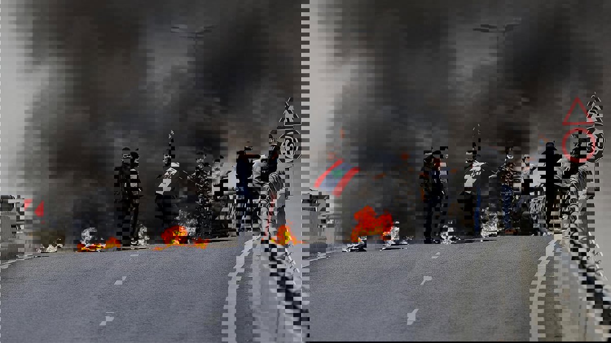 هل بدأت مفاعيل "الانفجار الاجتماعي" المرتقب في لبنان؟