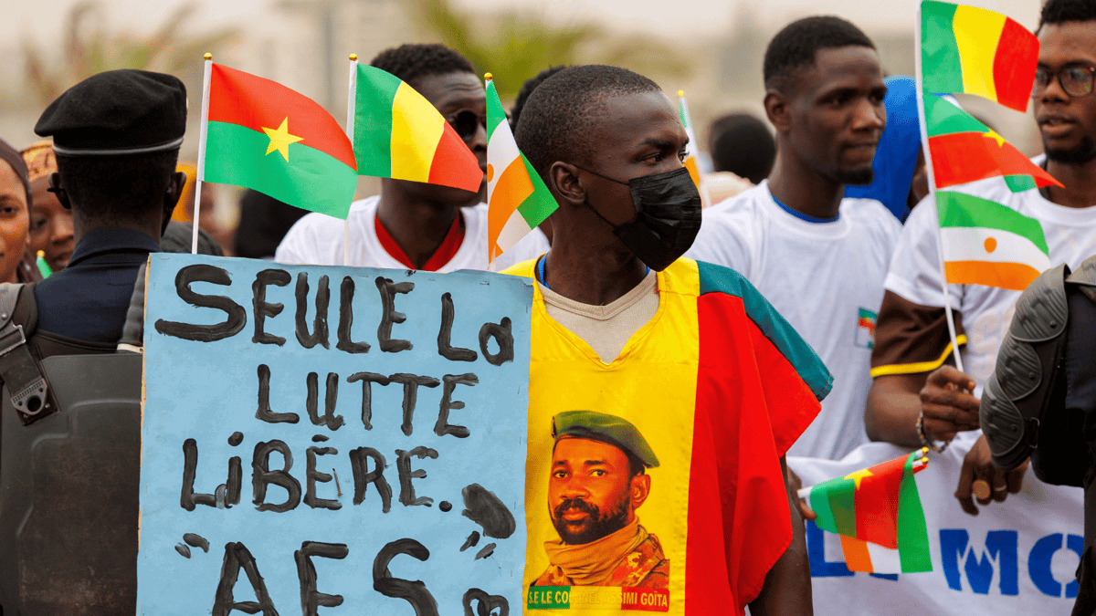 في قمة استثنائية.. "إيكواس" تسعى لرفع العقوبات عن النيجر