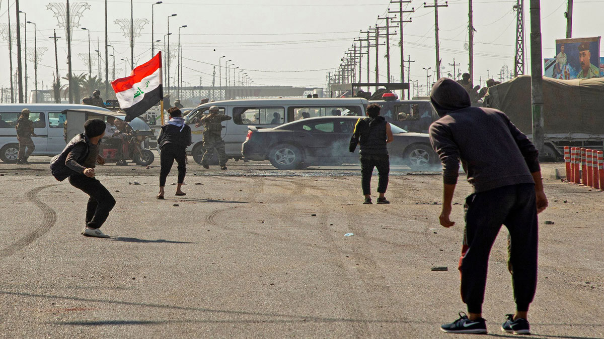 بينهم عنصرا أمن.. 6 قتلى في احتجاجات بغداد وكربلاء