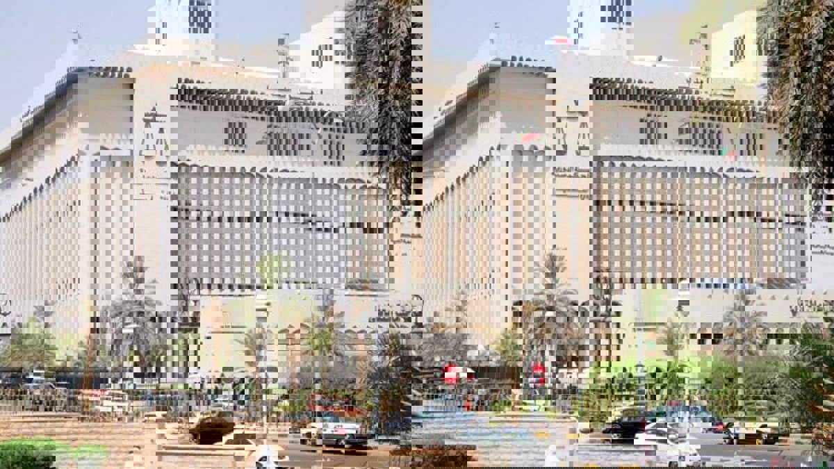 الكويت.. إدانة محام مشهور وخادمة بمواقعة فتاة بالحيلة وإجهاضها