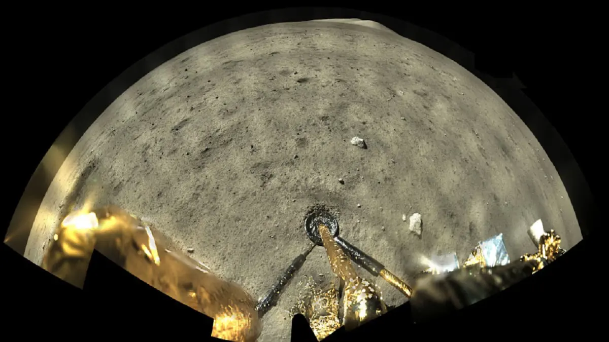 المسبار الصيني "Chang’e-5" يرسل أول لقطات للقمر بالألوان الكاملة (فيديو)