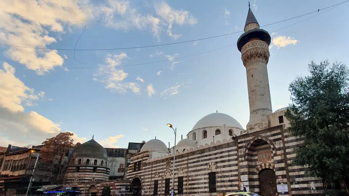 جامع الدرويشية في دمشق.. طراز العمارة الشامية العثمانية (صور)