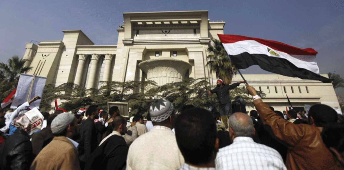 المحكمة الدستورية بمصر تسقط حق وزارة الداخلية في منع المظاهرات