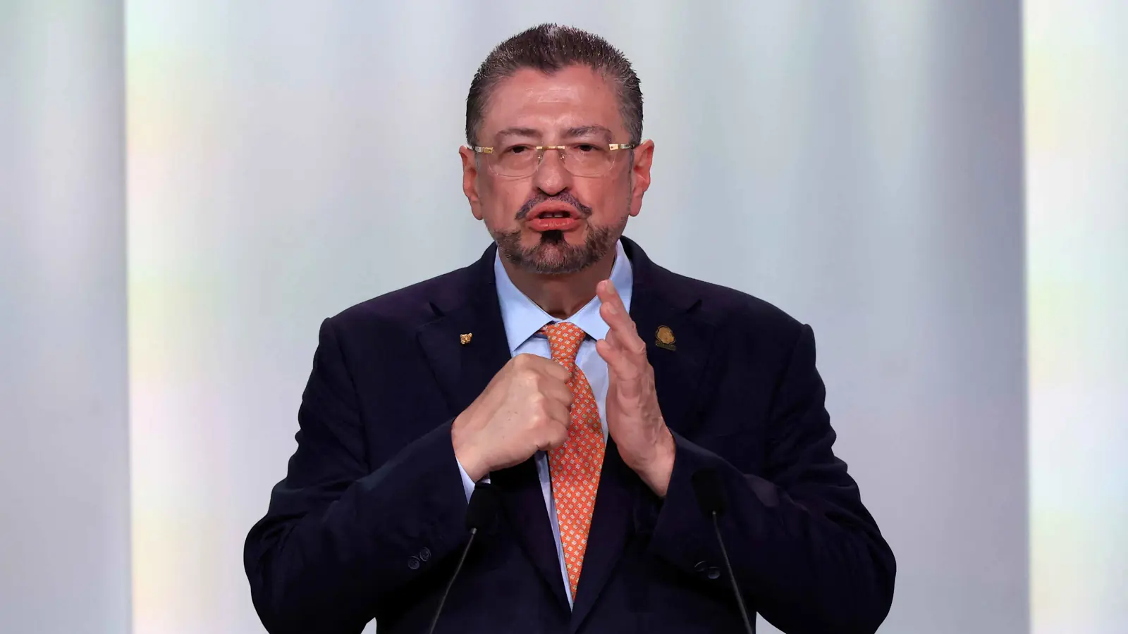 كوستاريكا.. المحكمة العليا تطلب رفع الحصانة عن الرئيس تشافيز