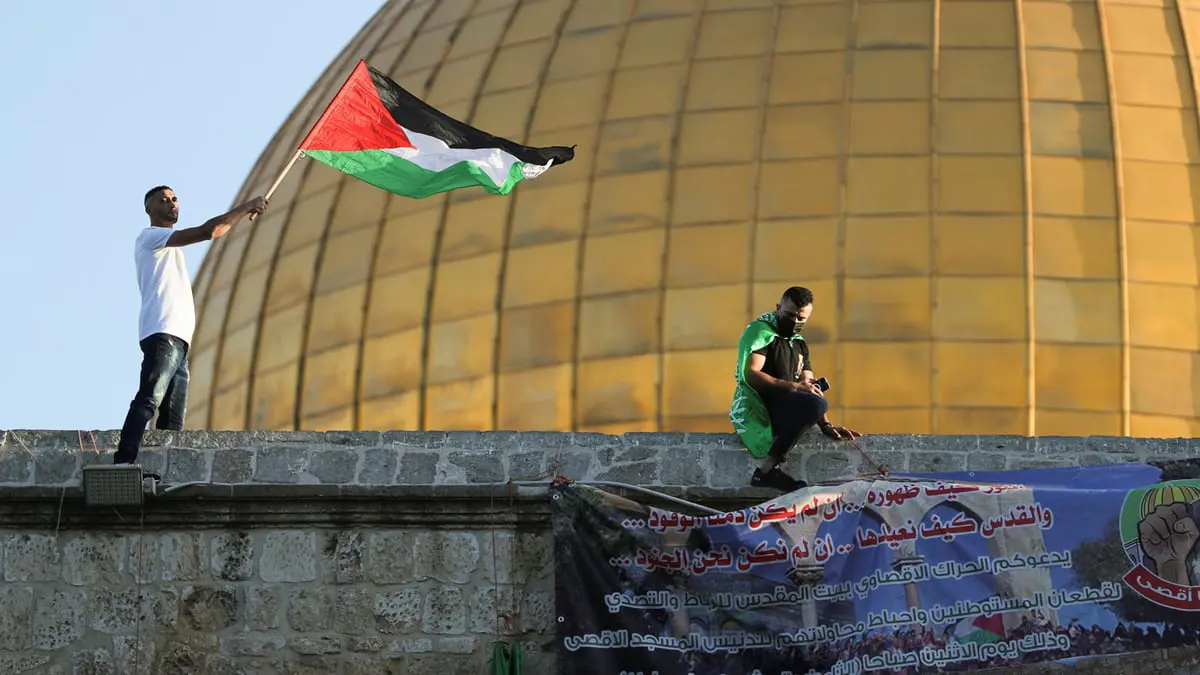 مشروع قانون إسرائيلي جديد يجرم رفع العلم الفلسطيني