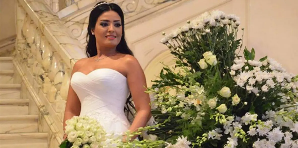 ملكة جمال مصر السابقة تعلن إصابتها بسرطان المخ (صور)