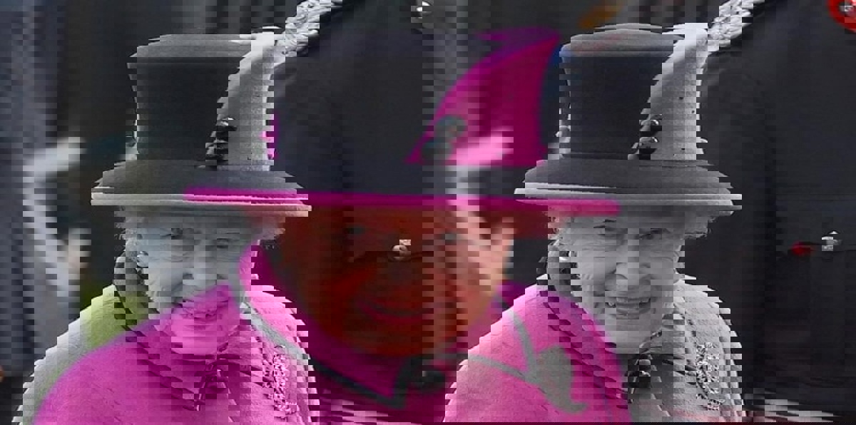 براتب 30 ألف جنيه إسترليني.. الملكة إليزابيث تطلب مديرًا لحسابها على "تويتر"