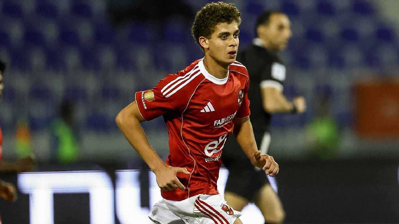 لتحقيق حلم برشلونة.. هل يستطيع حمزة عبد الكريم "لي ذراع" الأهلي؟ 