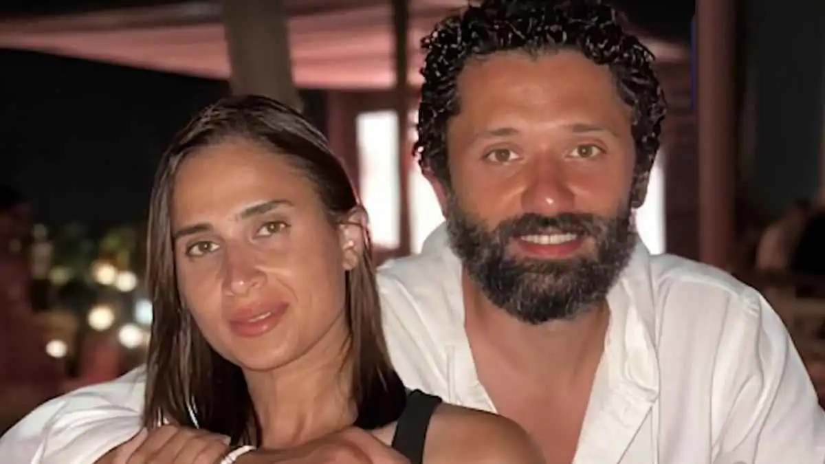 طلاق كريم محمود عبدالعزيز وزوجته آن الرفاعي