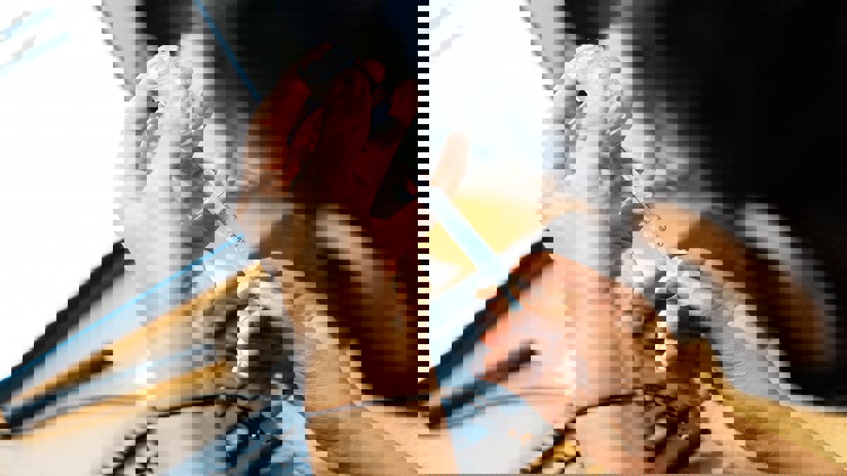 تضم فيروسات حية.. منشأة جديدة ببريطانيا لمواجهة "الأوبئة المستقبلية"