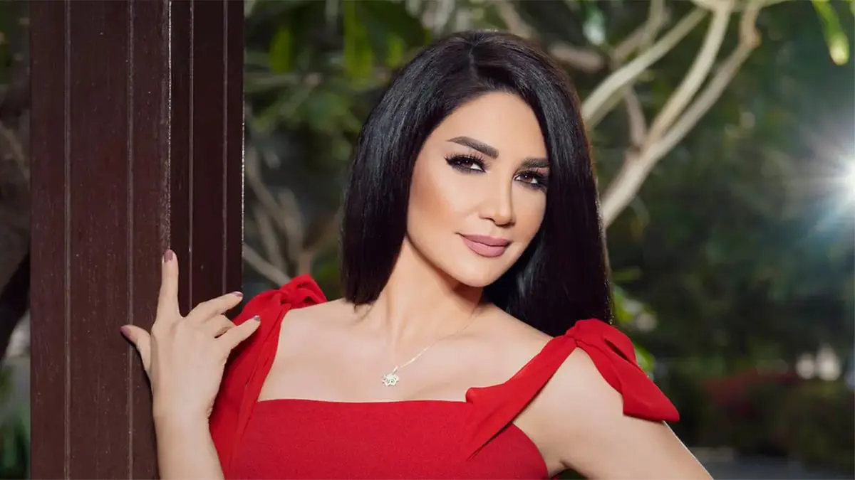 ديانا حداد تحذف جميع صورها على انستغرام.. هل قررت الاعتزال؟