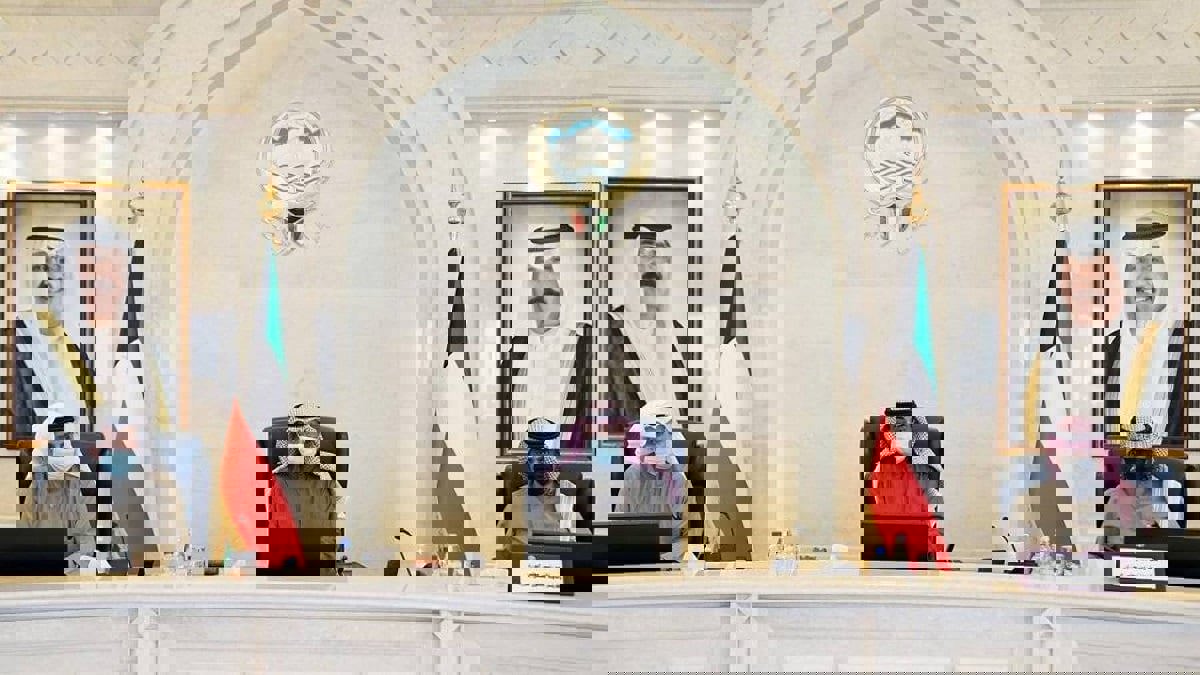 الكويت تعلن ميزانية بعجز متوقع 12.1 مليار دينار