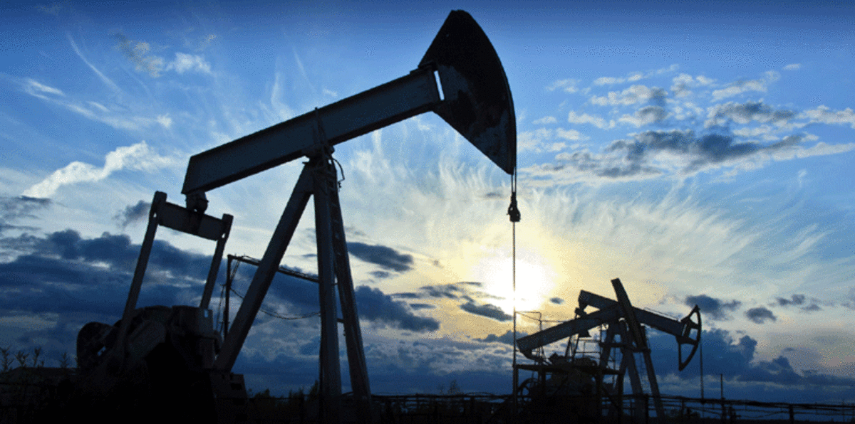 أوبك والمنتجون المستقلون يتوصلون لأول اتفاق نفطي عالمي منذ 2001