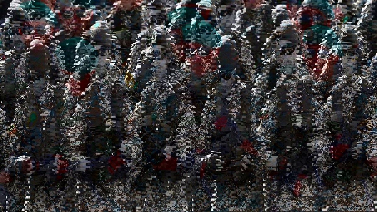 مقتل عنصر من الحرس الثوري بمواجهات مع الأكراد غرب إيران