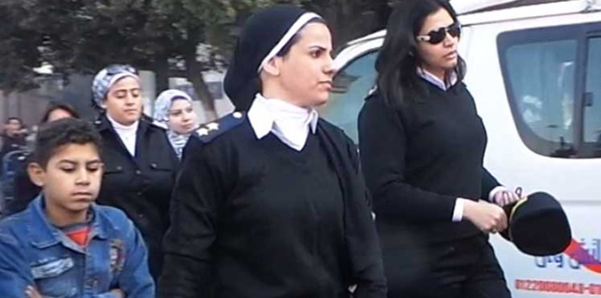 الداخلية المصرية تنشر عناصر نسائية وخبراء مفرقعات لتأمين الكنائس (صور)