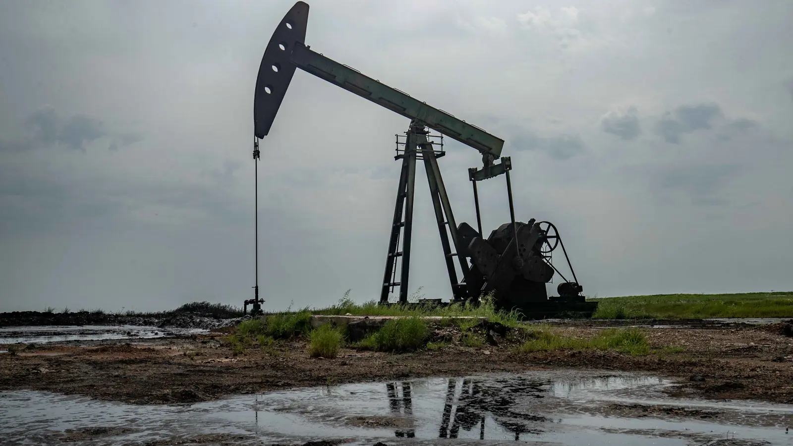 من 5 مراحل.. خطة أمريكية سورية لتطوير قطاع النفط