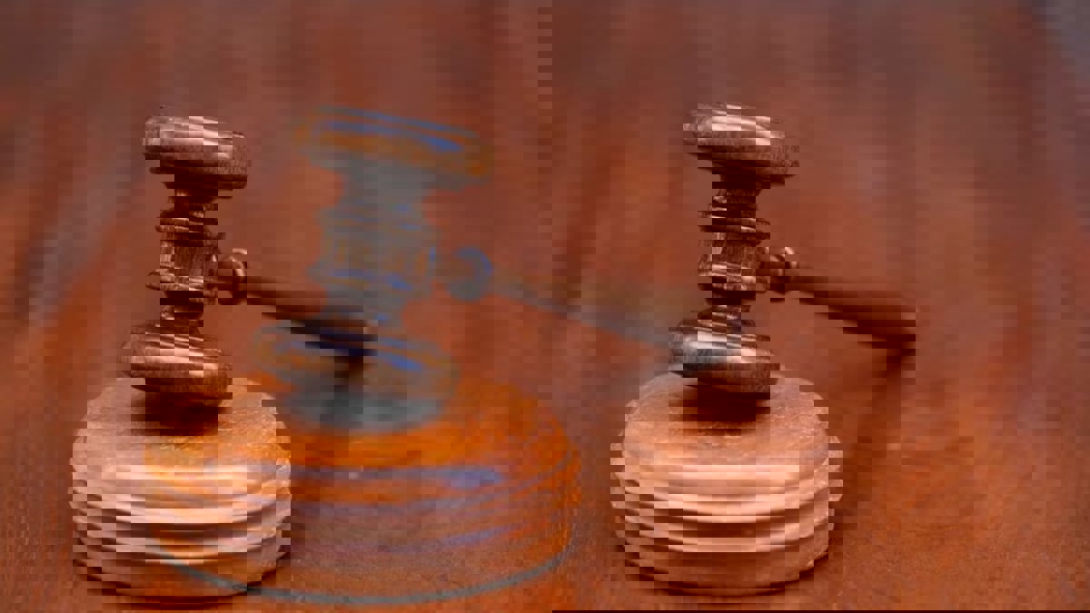 يمثل برفقة 30 متهمًا.. القضاء الجزائري يفتح قضية "إسكوبار" 