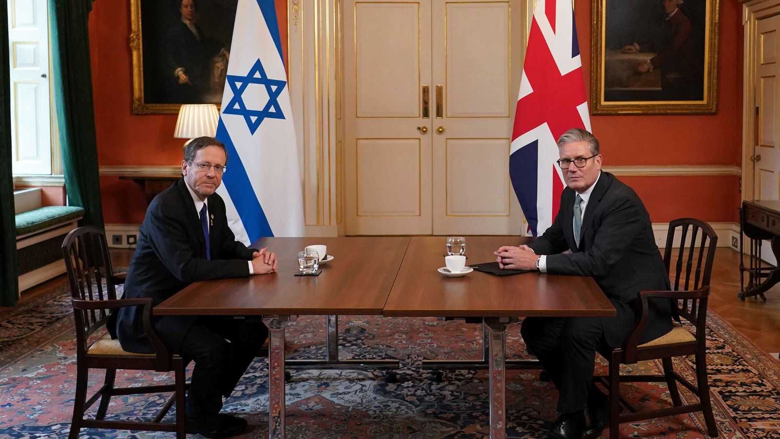 صدام بين رئيس وزراء بريطانيا ورئيس إسرائيل خلال اجتماع "صعب"