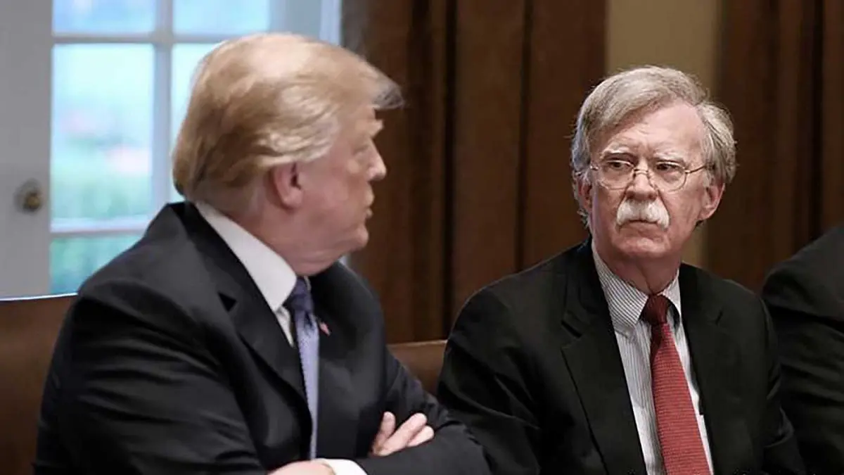 ترامب يعتبر كتاب مستشاره السابق جون بولتون "خيالا بحتا"