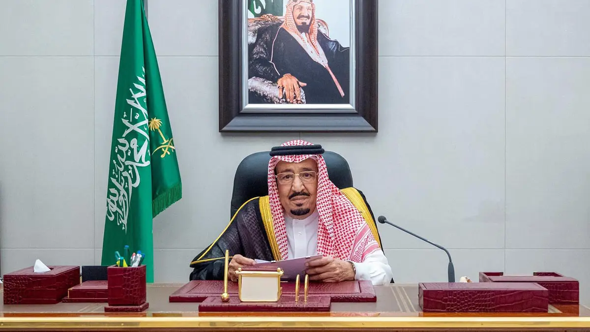 الملك سلمان يؤكد موقف بلاده الداعم لإيجاد حل سياسي للأزمة الروسية-الأوكرانية