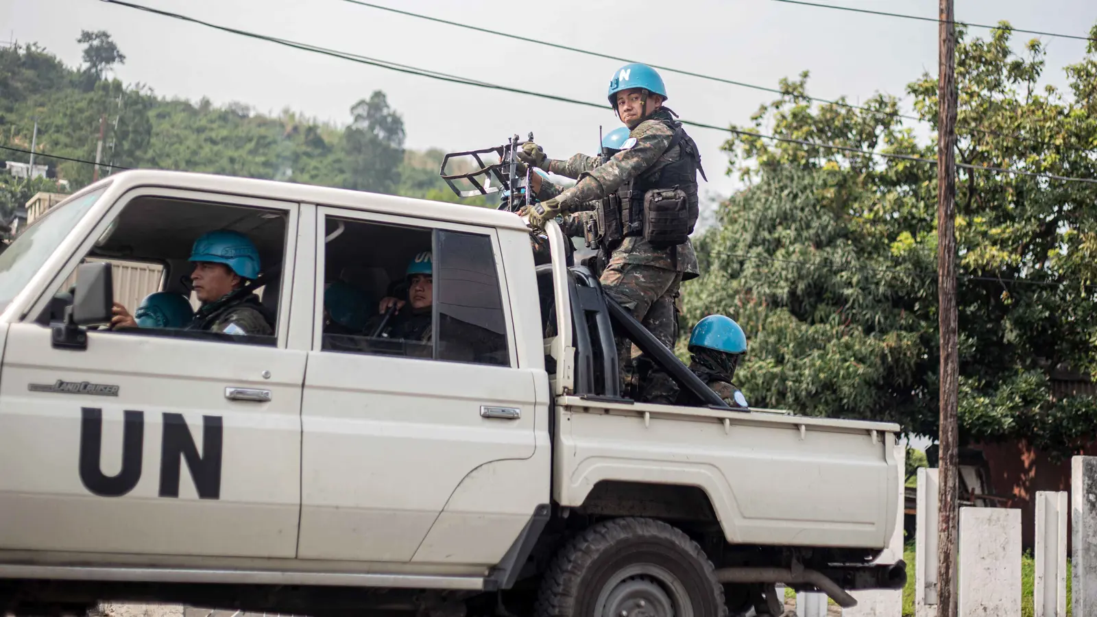 أوغندا تعزز قواتها شرق الكونغو لمواجهة متمردي "إم 23"