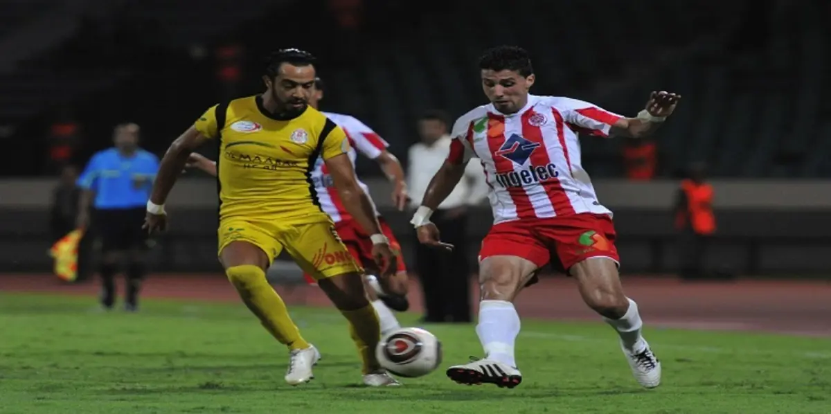 الفتح المطارد يواجه الوداد المتصدر في قمة الدوري المغربي