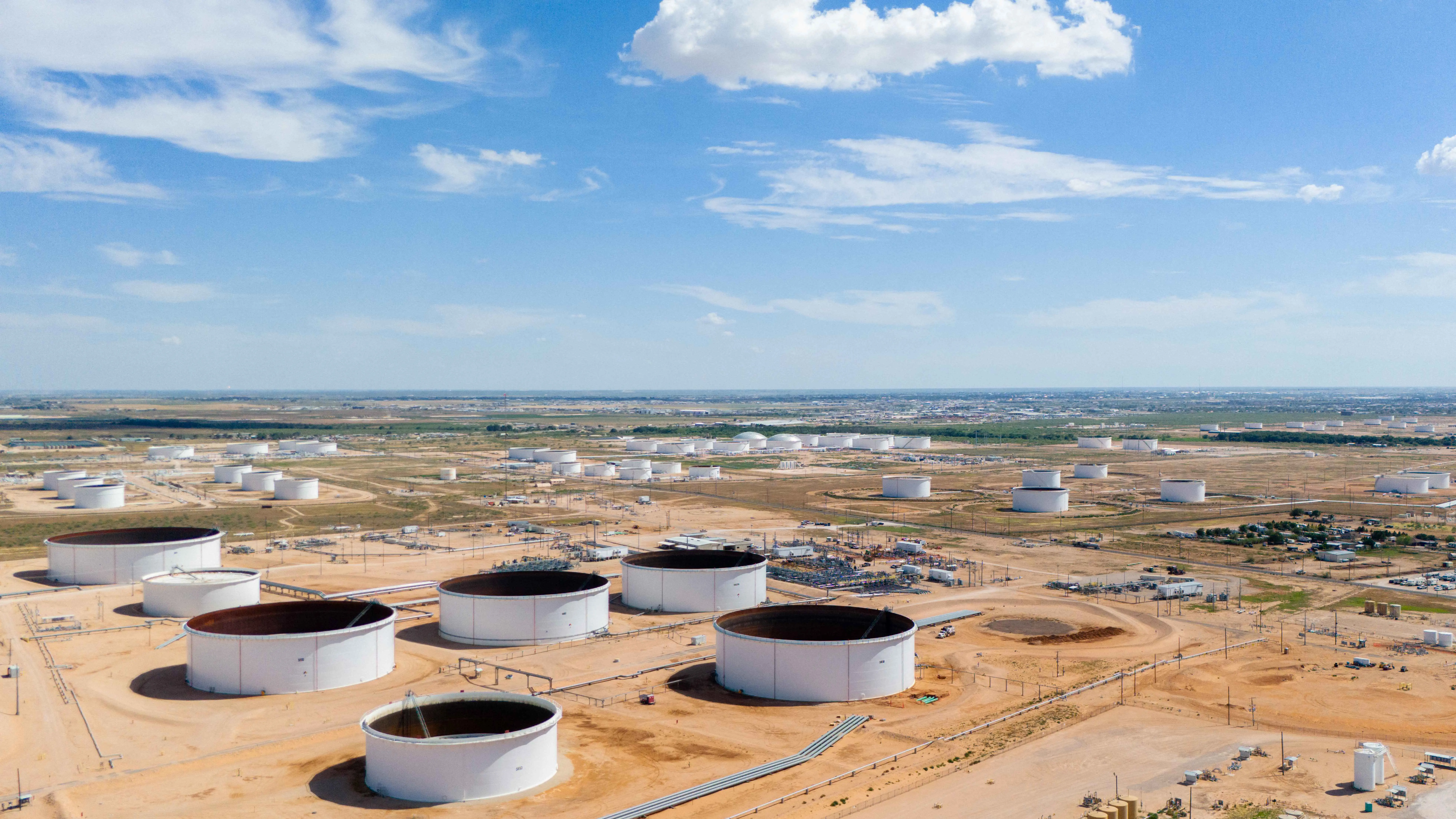 انخفاض مخزونات النفط الخام في الولايات المتحدة