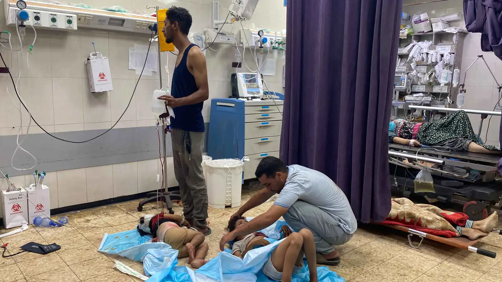 بريطانيا تبدأ استقبال أطفال مصابين من غزة لتلقي العلاج