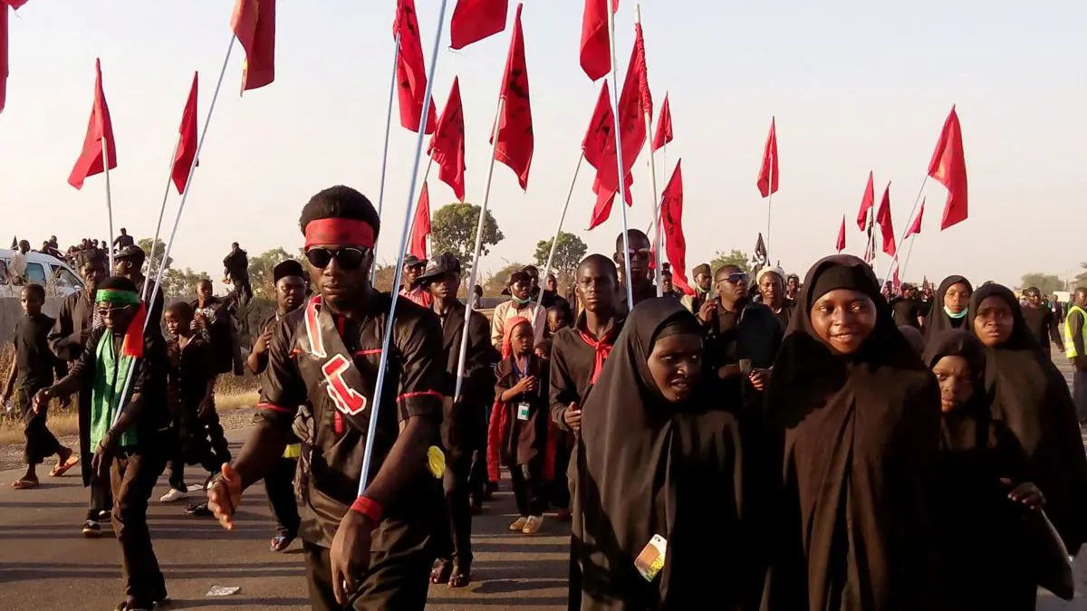 نيجيريا تصنّف جماعة شيعية محلية "منظمة إرهابية"