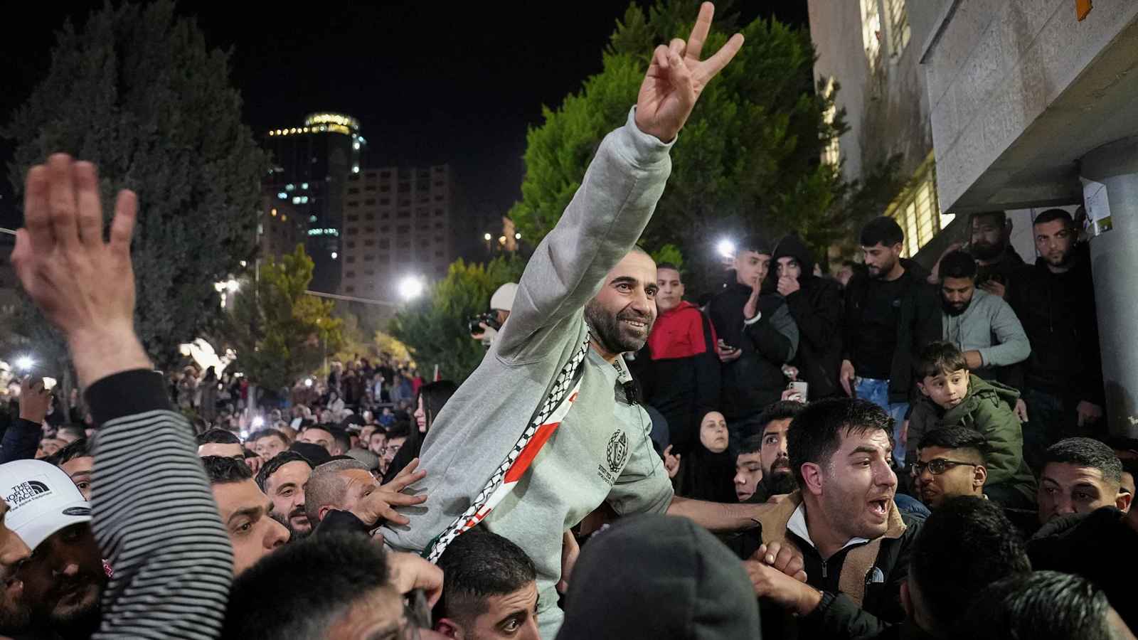 من هم أبرز الأسرى المحررين في الدفعة الثالثة من صفقة التبادل؟