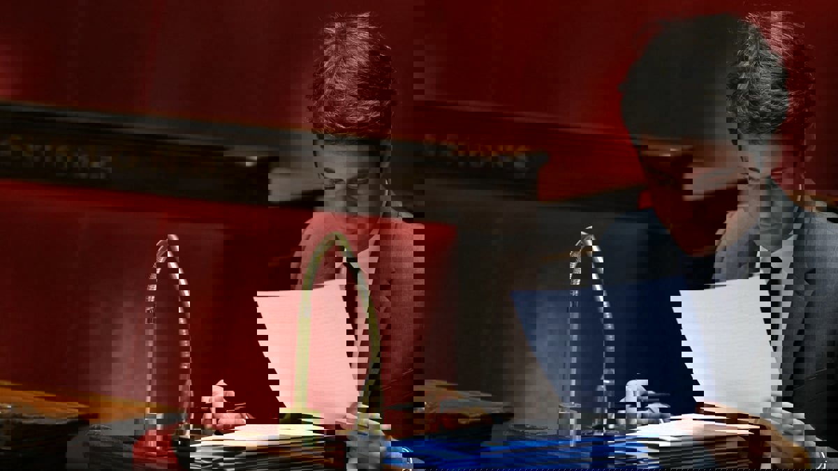 لمواجهة عجز الموازنة.. الحكومة الفرنسية تتجه لفرض ضرائب جديدة