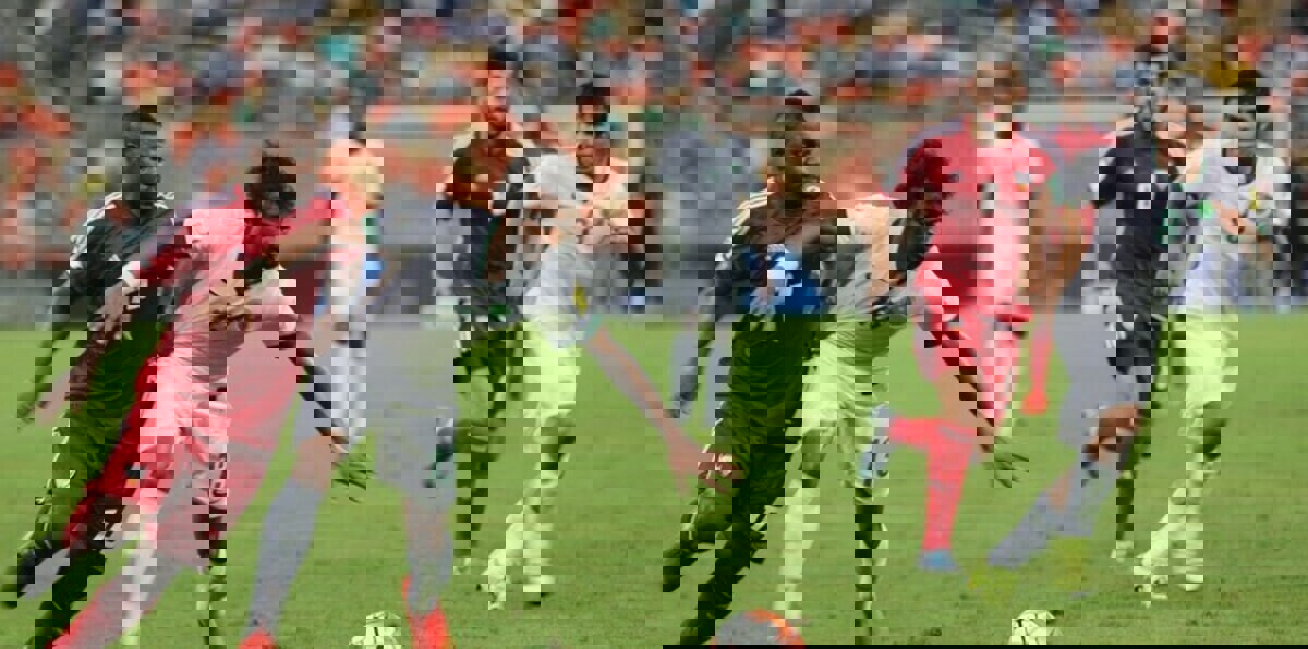 عموري يقود الإمارات للتعادل مع السعودية والتأهل للدور الثالث بتصفيات المونديال