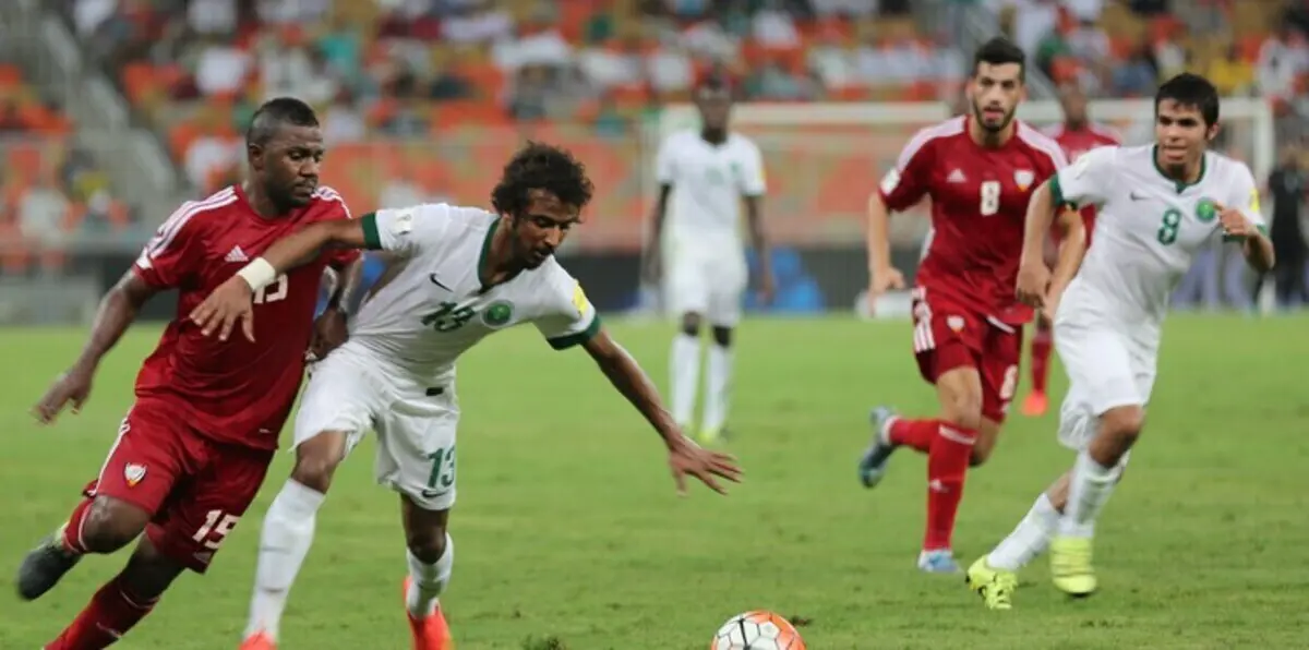 عموري يقود الإمارات للتعادل مع السعودية والتأهل للدور الثالث بتصفيات المونديال